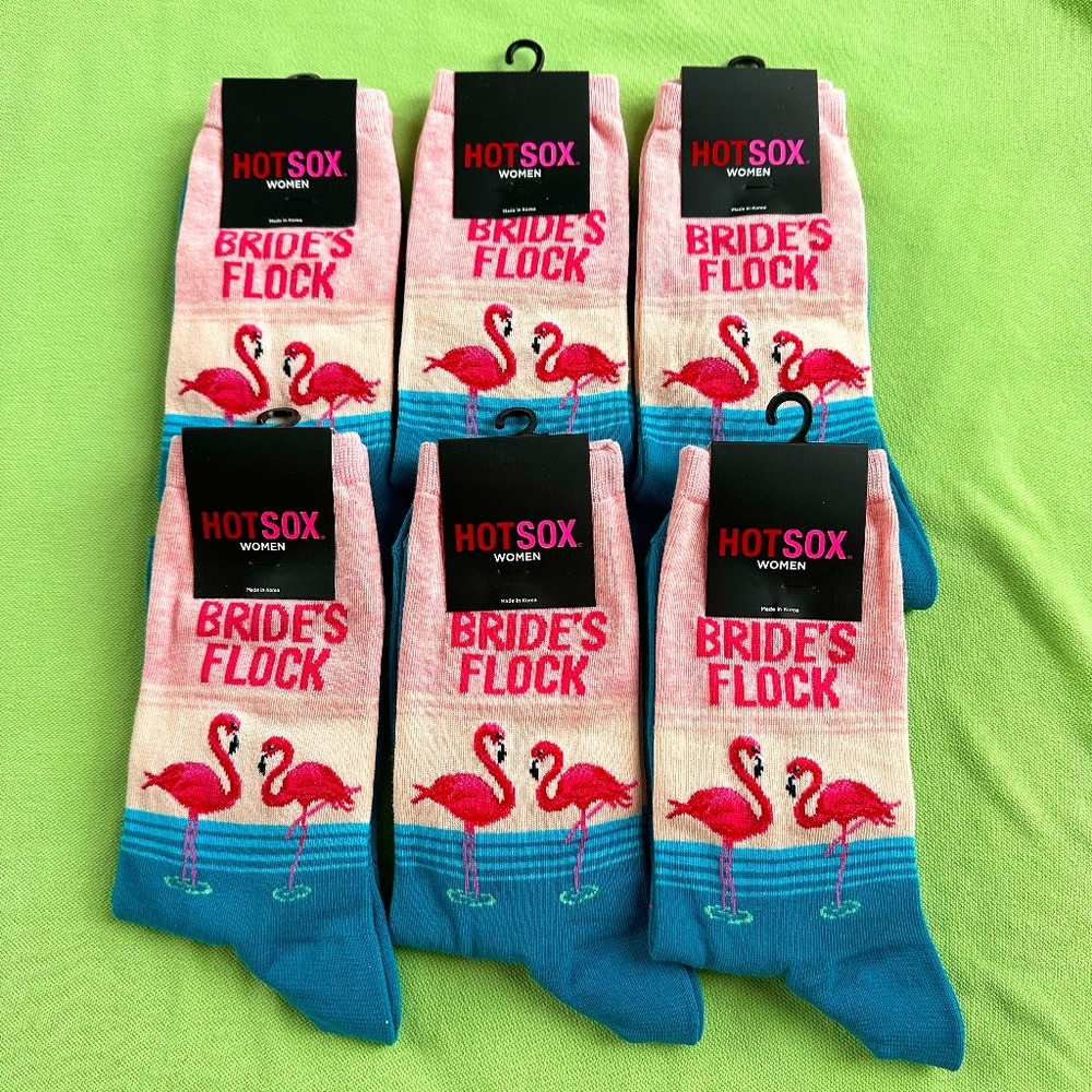 HOT SOX WOMEN'S BRIDE'S BACHELORETTE SOCKS (6 PACK):NWT BRIDE'S FLOCK FLAMINGOS